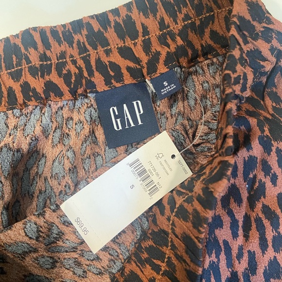 NWT gap leopard skirt - Picture 2 of 2